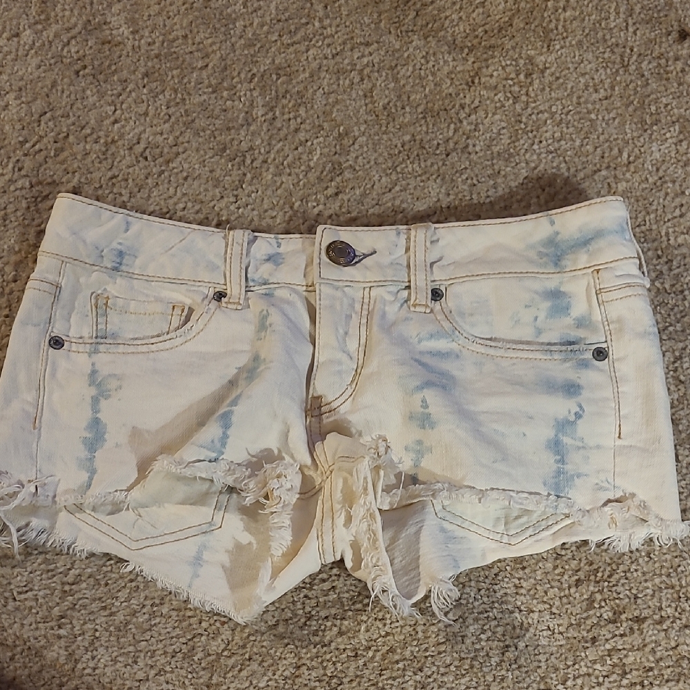 American Eagle Outfitters Blue and Cream Jean Shorts Distressed Style